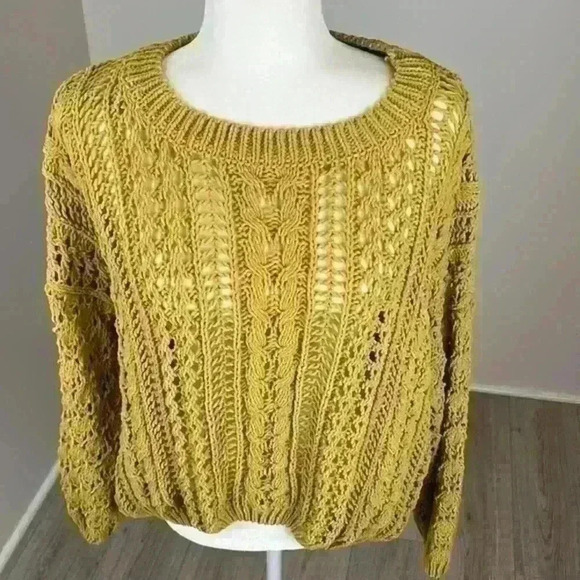 Elodie Scoop Neck Knit Sweater Size M - Picture 2 of 9